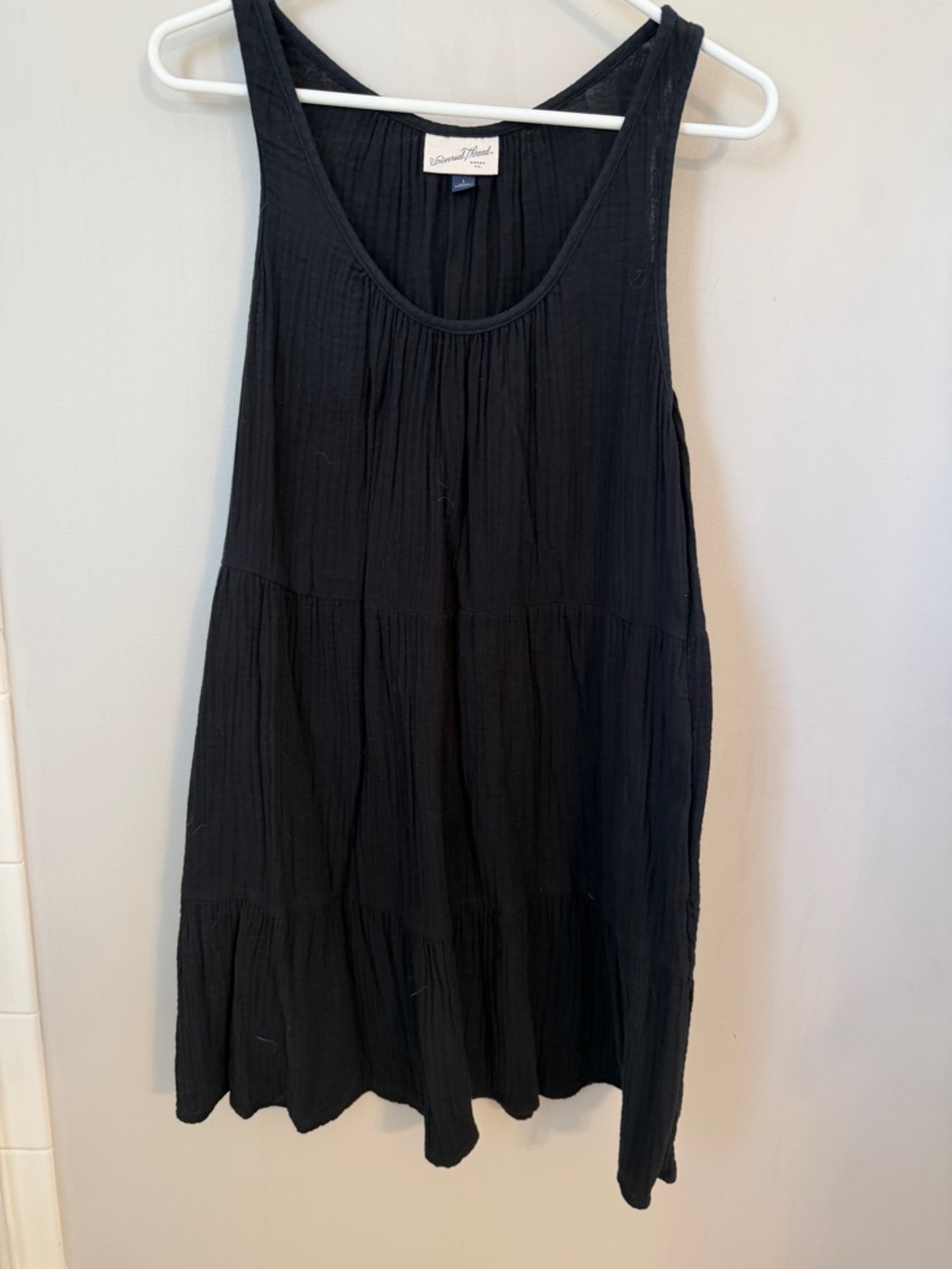 Universal Thread Black Sleeveless Tiered Tank